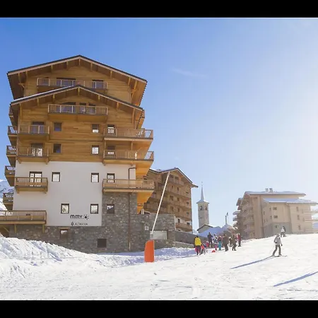 In With Ski-in Ski-out Access *