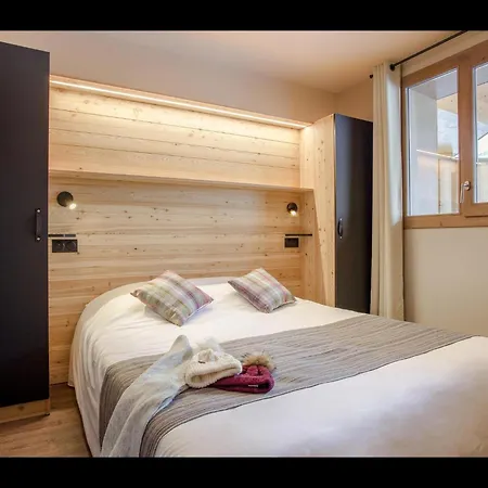 아파트 In With Ski-in Ski-out Access 티뉴