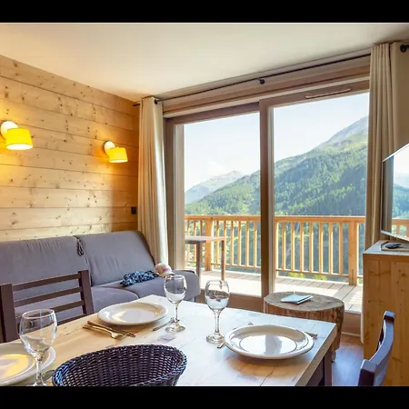 In With Ski-in Ski-out Access Апартаменты
